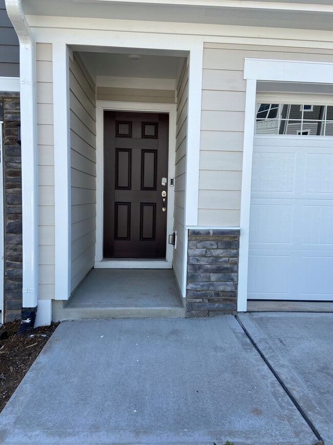 Foto del edificio - 2214 Terrawood Dr