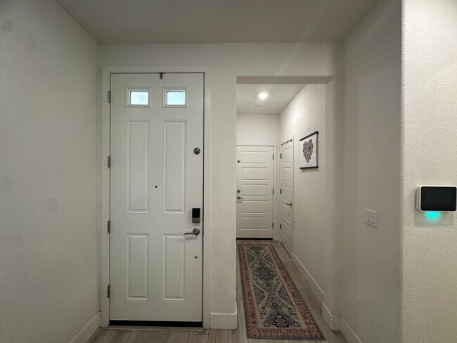 Foto del edificio - Available Soon!! Gorgeous 5 Bedroom in Elk Grove!!