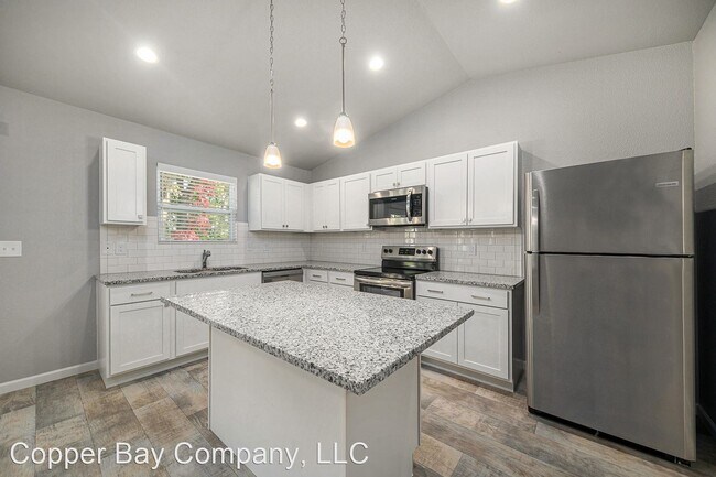 Building Photo - 3 br, 2 bath House - 1753 Bluff Ridge Court