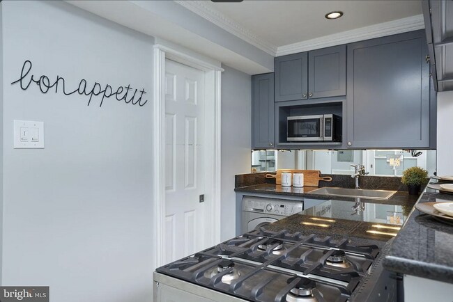 Foto del edificio - 1723 Q St NW