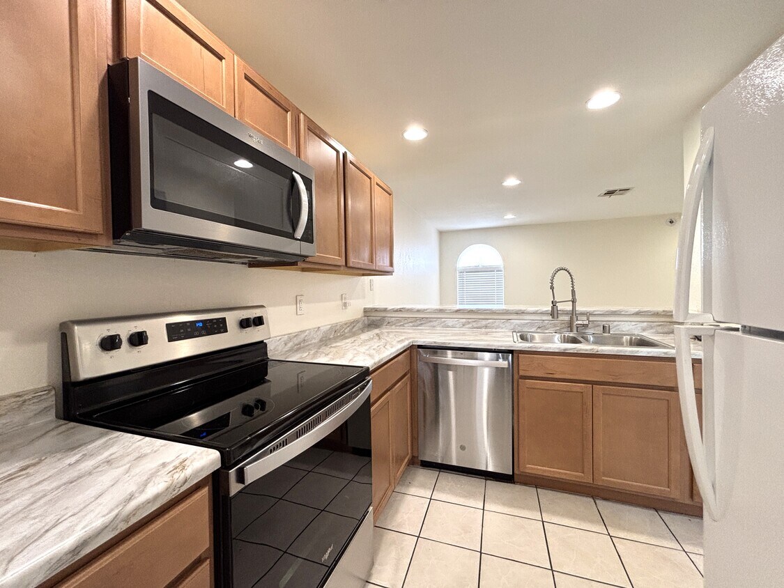 Foto principal - 1800 Edmond St
