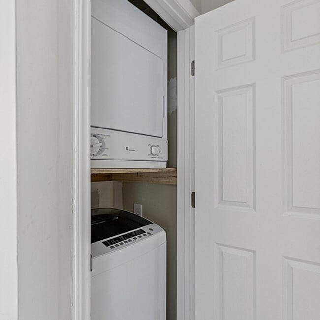 Building Photo - Forest At Chasewood