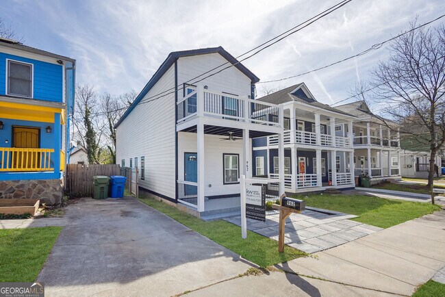 Foto del edificio - 962 Welch St SW
