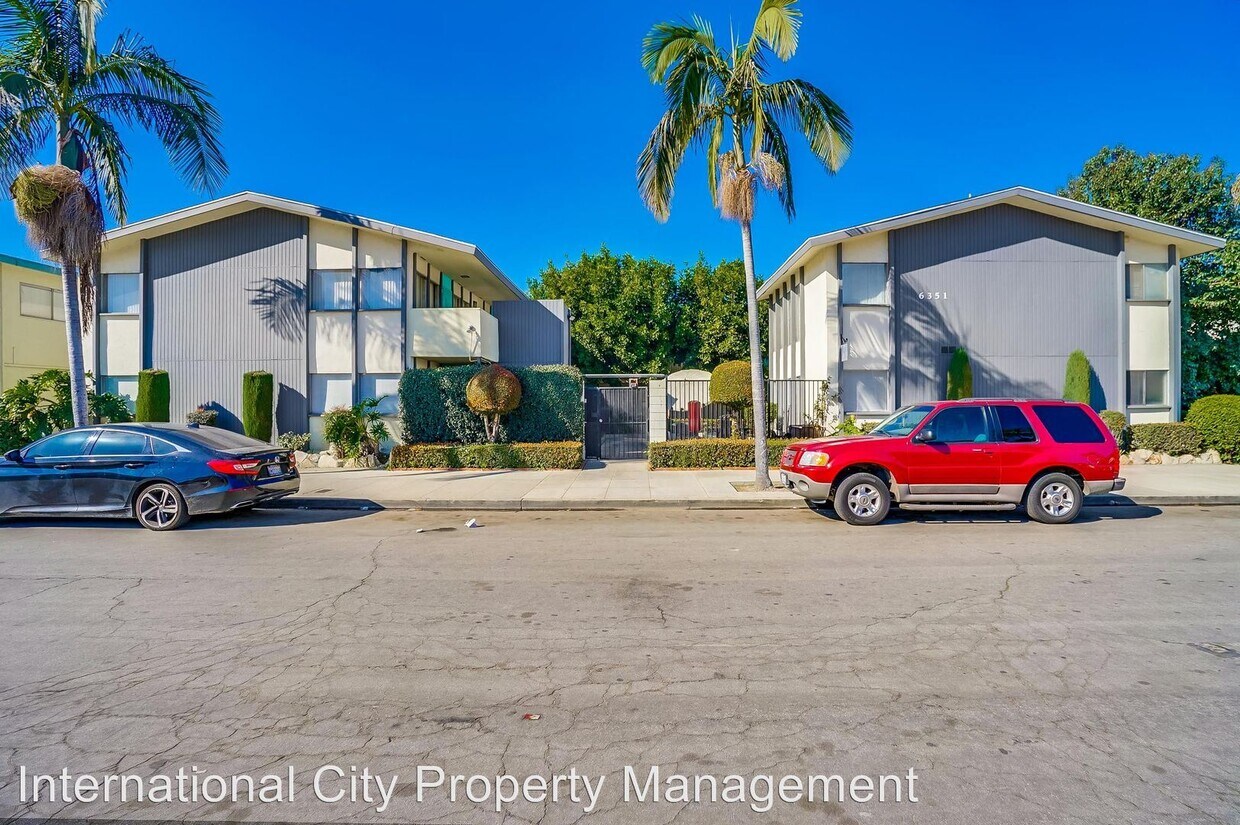 Primary Photo - 6351 Linden Ave