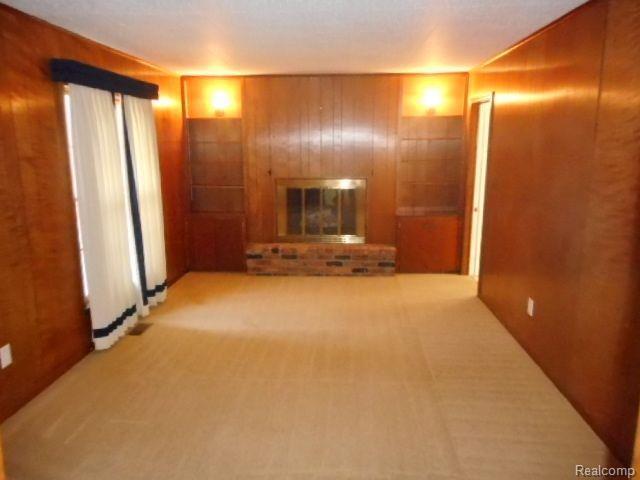 Building Photo - 7441 Jackson Park Dr