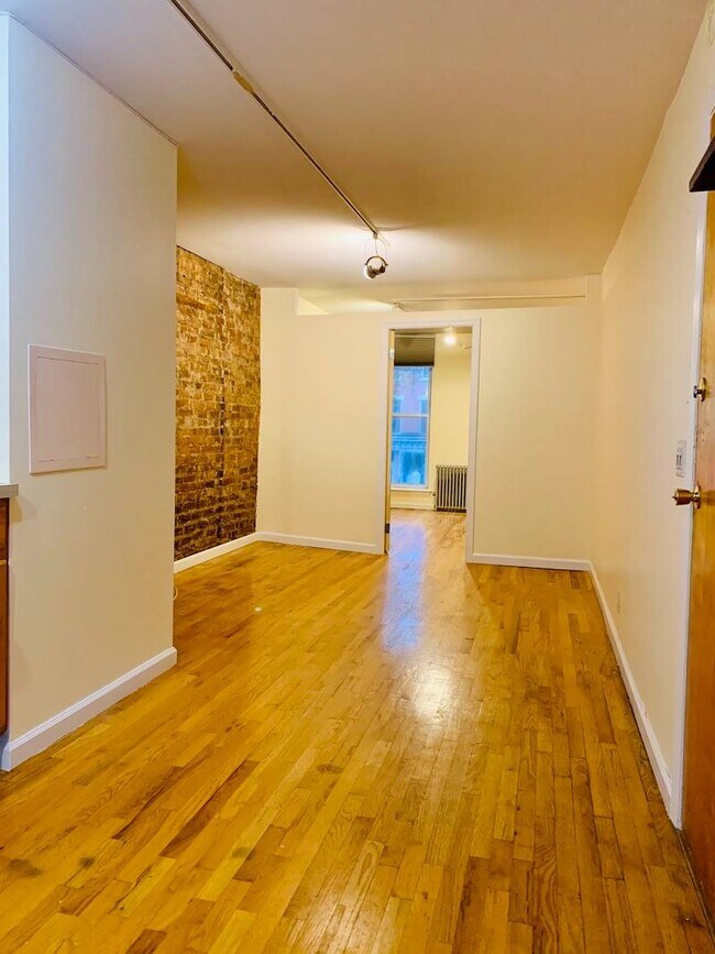 Building Photo - 407 Atlantic Ave