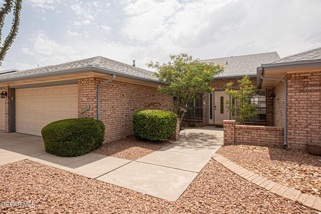 Building Photo - 6441 Via Aventura Dr