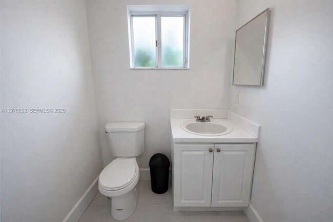 Foto del edificio - 841 SW 6th St