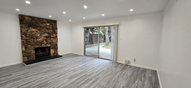 Foto del edificio - 15707 Ludlow St