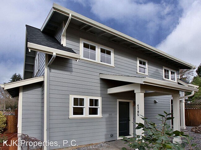 Foto del edificio - 2 br, 1 bath House - 4705 SE Knight Street B