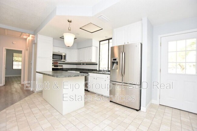 Foto del edificio - 1127 Oakhill St