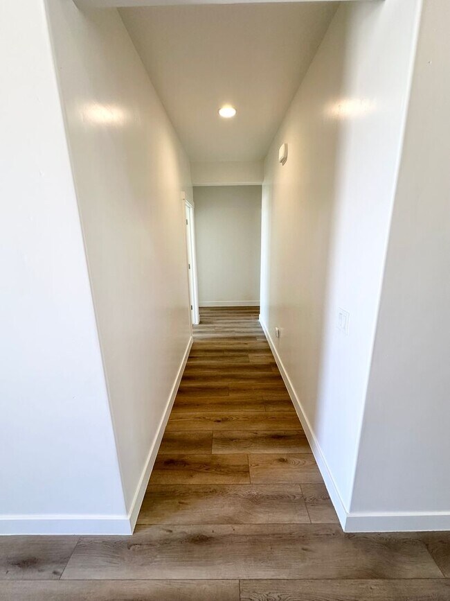 Building Photo - Sage Canyon Home! Short Term Rental! Avail...