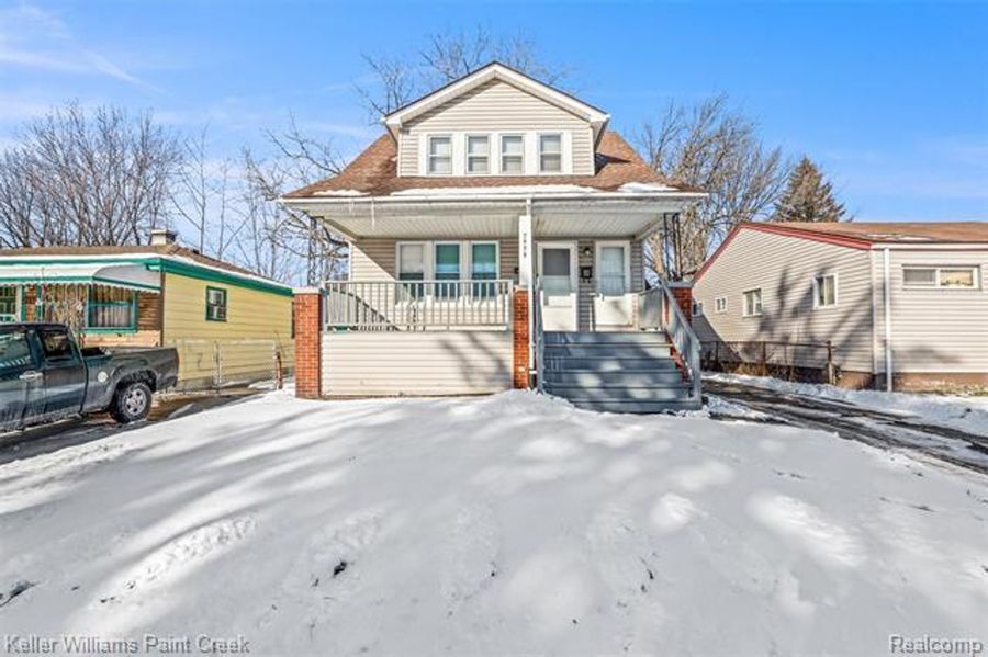 Foto principal - 7559 Studebaker Ave
