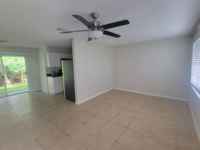 Foto del edificio - 242 SE 24th Ave