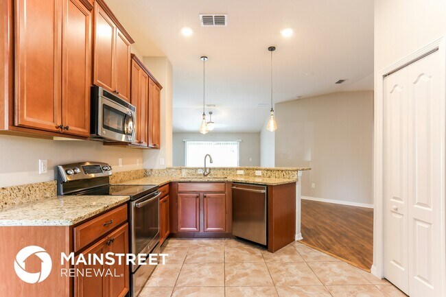 Foto del edificio - 8020 Cherry Branch Dr