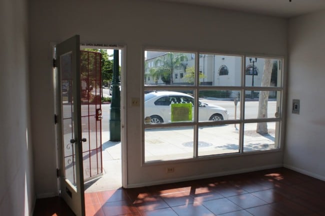 Building Photo - 462 3rd Ave