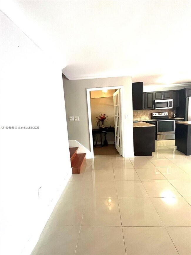Foto del edificio - 7327 Pepper Pike Dr