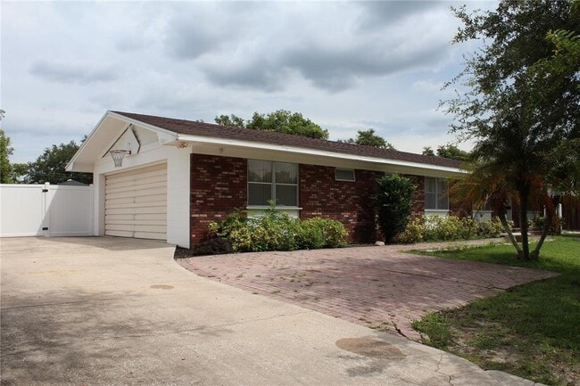 Building Photo - 3016 Carolina Ave