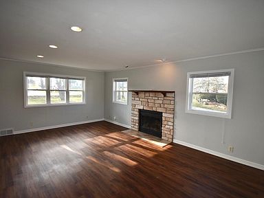 Building Photo - 528 W Edgewood Rd