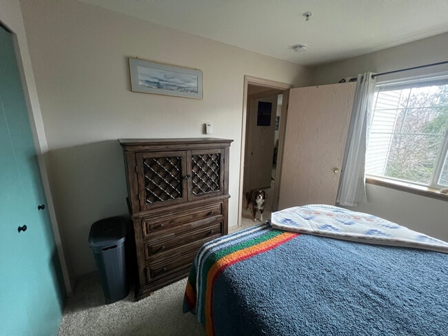 Building Photo - 1001 W Casino Rd