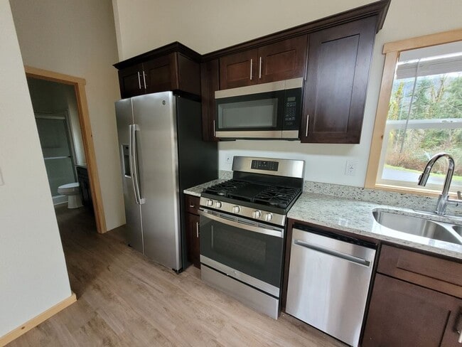 Building Photo - 65000 US-26