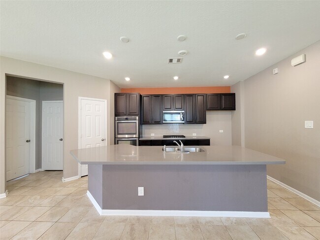 Foto del edificio - 14202 Persimmon Woods Dr