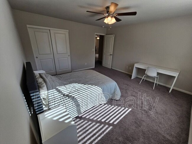 Foto del edificio - 1171 Twincrest Ave