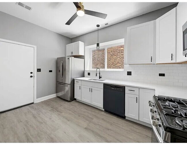 Building Photo - 4508 W Congress Pky