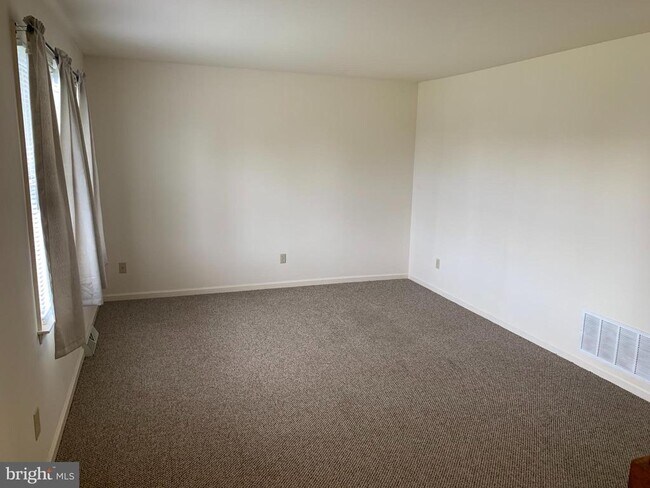 Foto del edificio - 207 N Linden Ave