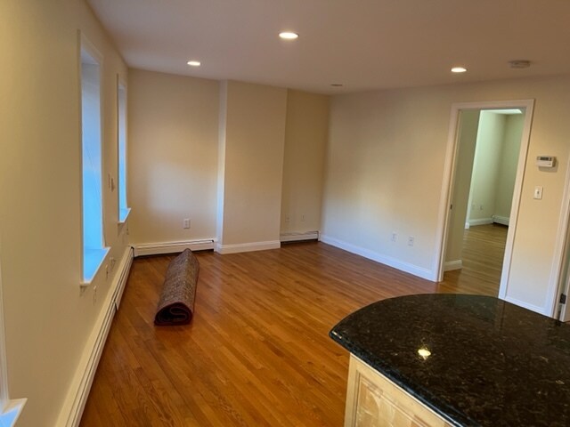 Building Photo - 134 Prince St