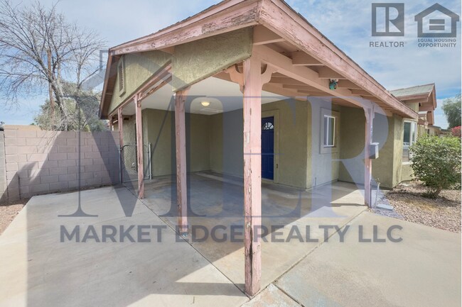 Foto del edificio - 4Bed/2Bath House at Alma School Rd/Ray Rd! Ready for Immediate Move-In! -- FENCED-IN YARD! NO HOA!