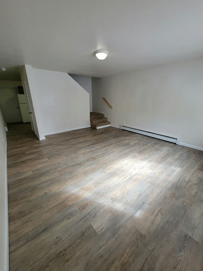 Building Photo - 3125 E Beech Way