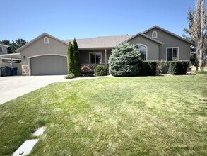 Building Photo - 1273 N 500 W
