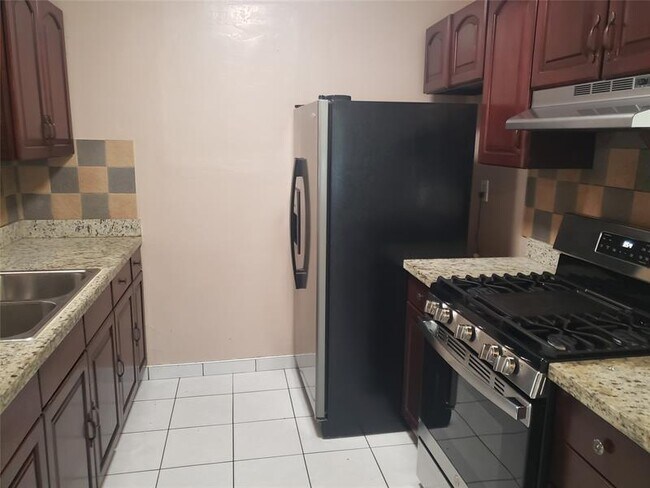 Foto del edificio - 961 NW 202nd St