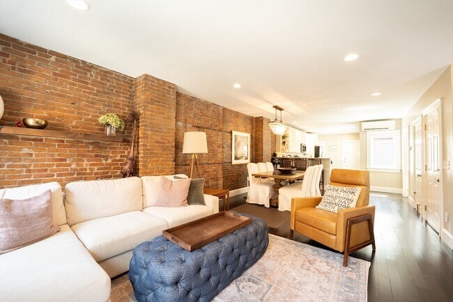 Foto del edificio - 45 Mystic St