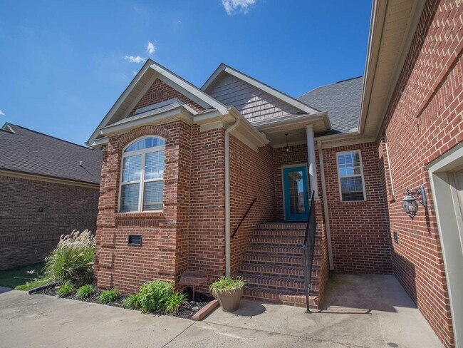 Foto del edificio - Luxury Living in Canebrake – Spacious, Stylish & Perfectly Located!