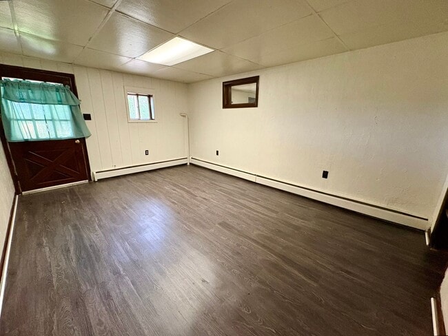 Building Photo - 3630 Colebrook Rd