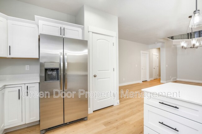 Foto del edificio - 1346 N 3790 W