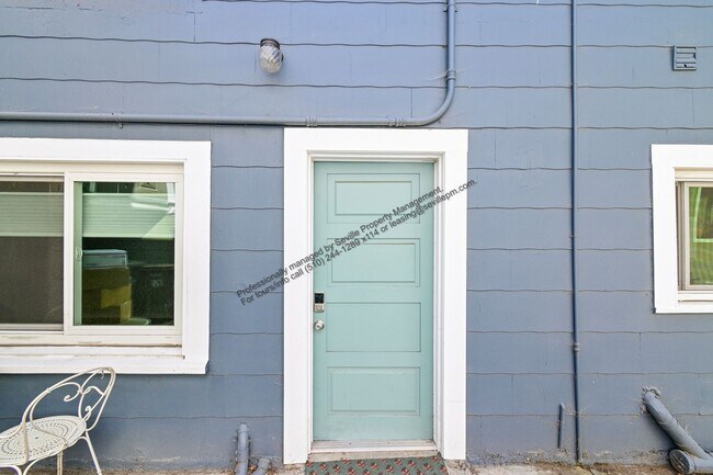 Foto del edificio - 3BD/1BA First-Floor Unit in West Oakland Duplex – All Utilities Included | $2,999/mo