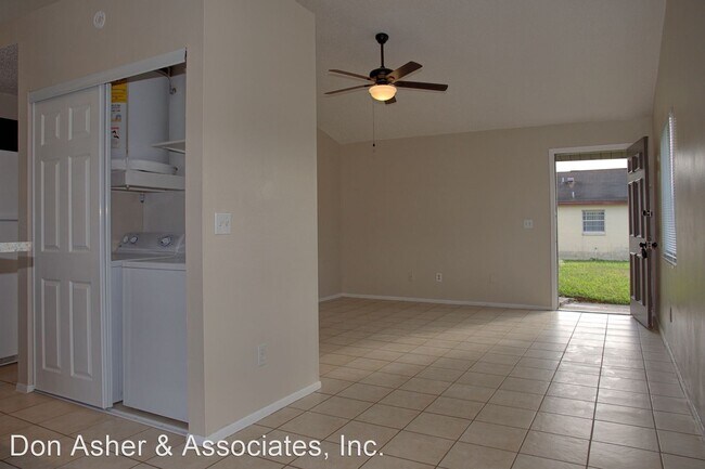 Building Photo - 2 br, 1.5 bath House - 6003 Oleander Drive