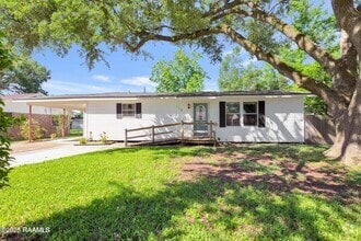 Building Photo - 110 Lana Dr