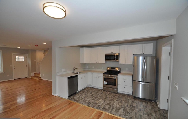 Foto del edificio - 3944 Clay Pl NE