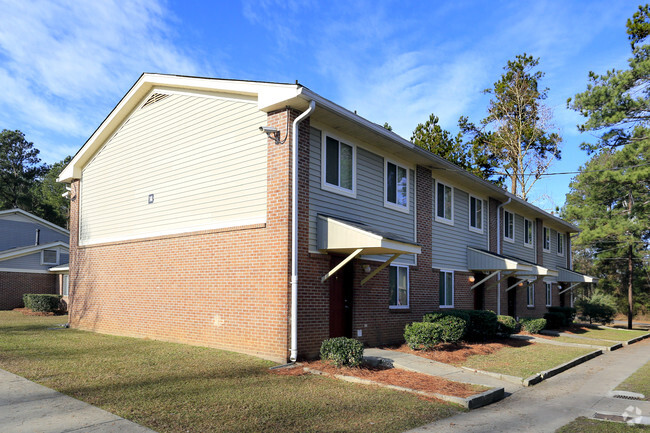 Foto del edificio - Cedarwood Apartments