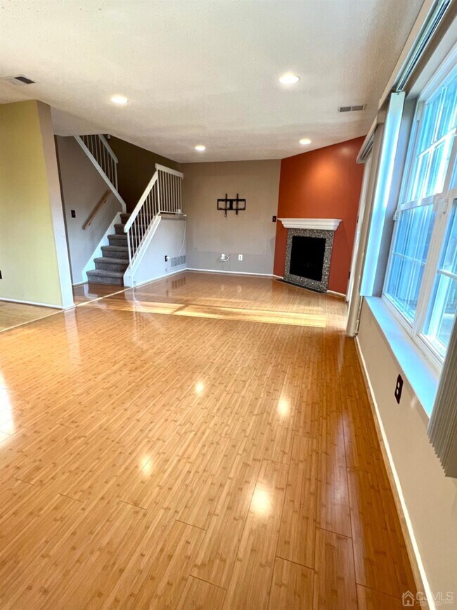 Building Photo - 230 Nebula Rd