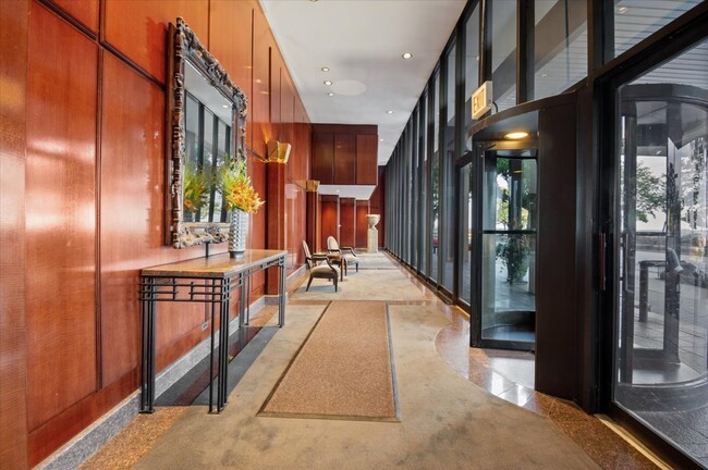 Building Photo - 1240 N Lake Shore Dr