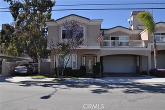 Building Photo - 1007 Lilienthal Ln