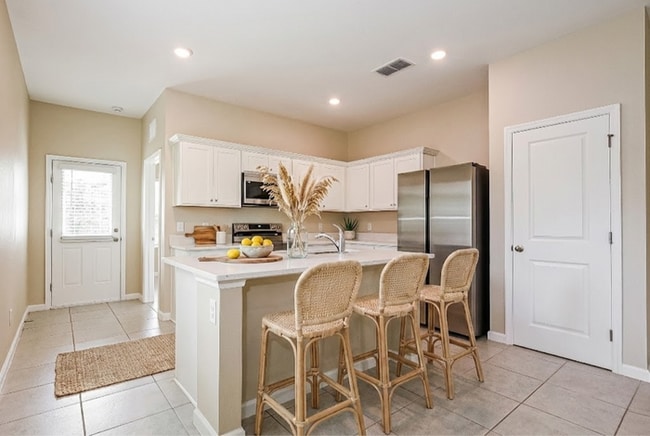 Foto del edificio - 2688 Island Walk Dr