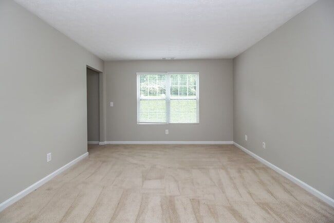 Building Photo - 1200 Catalina Pkwy