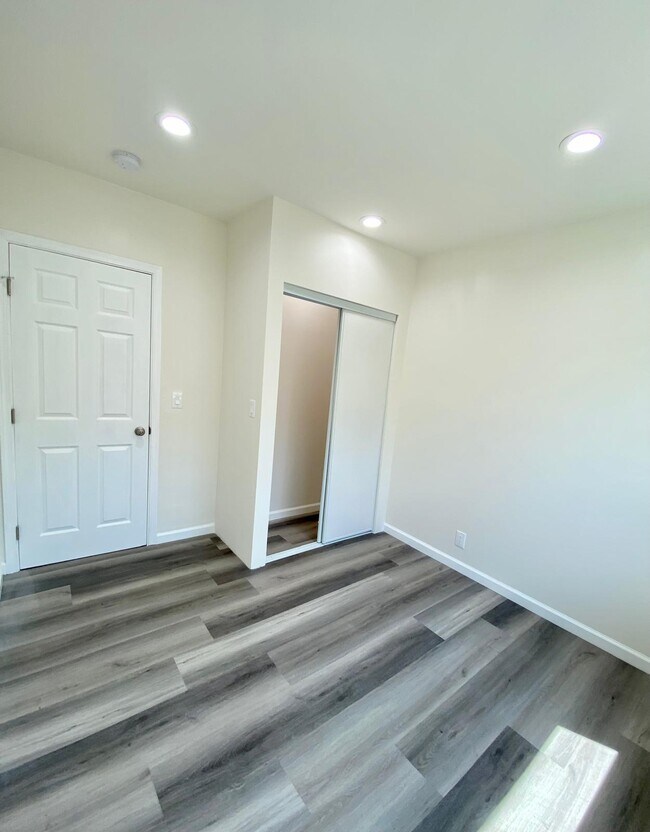 Foto del edificio - 1036 E O St