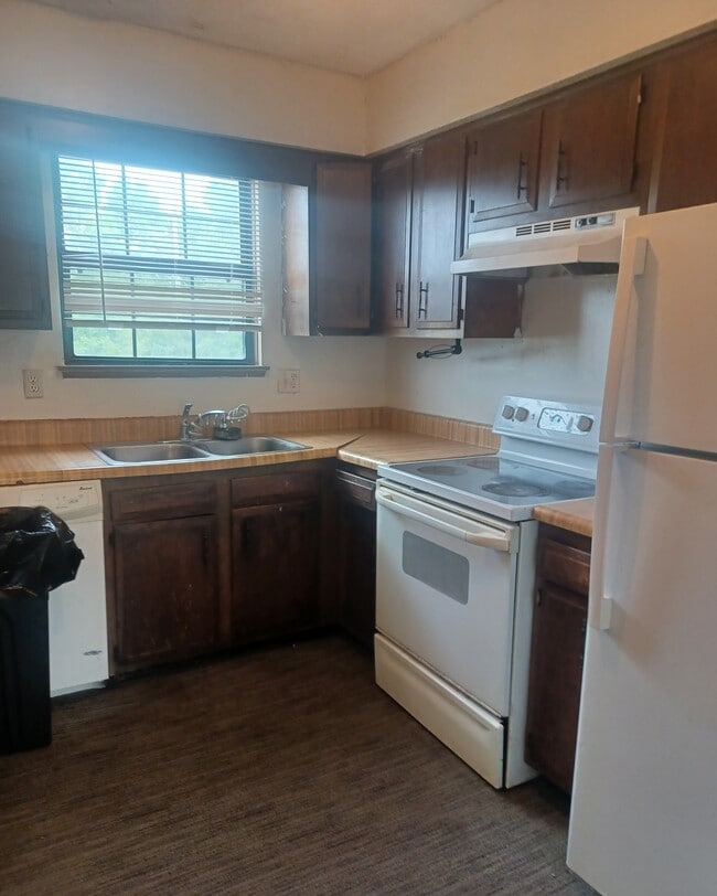 Foto del edificio - 823 N Washington St